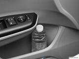  Cup holder prop (tertiary) photo